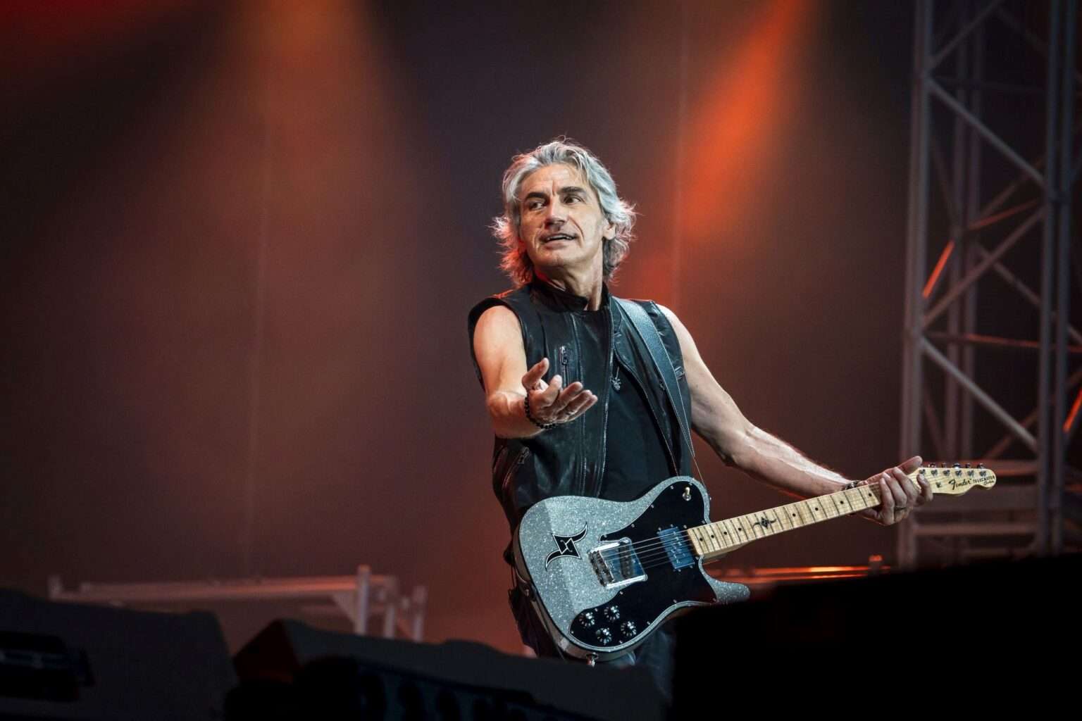Inter, Ligabue controcorrente: “Napoli favorito” Ligabue Inter