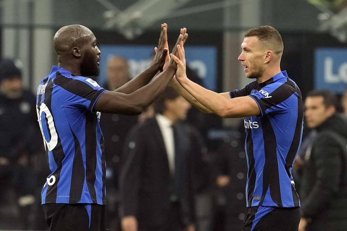 Intercity Dzeko Lukaku Istanbul Inzaghi