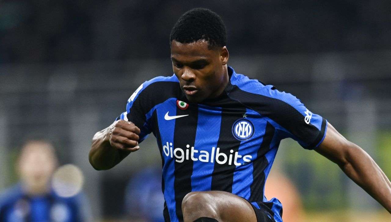 Calciomercato Inter, Dumfries non vuole andare via, ma… Calciomercato Inter Dumfries inzaghi