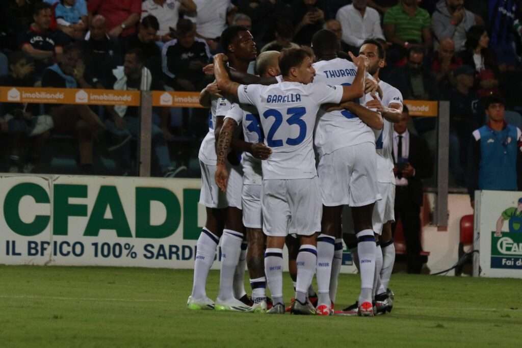 Pagelle Cagliari-Inter, segna sempre Lautaro Martinez. Dumfries lancia due messaggi… Cagliari Inter Pagelle