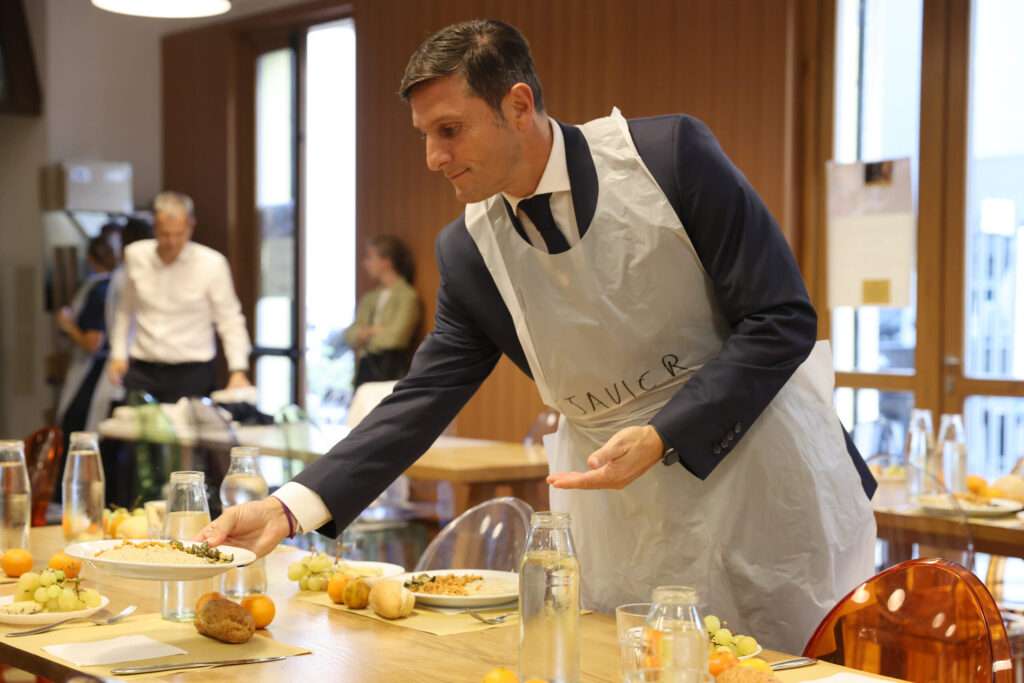 Inter javier Zanetti Cameriere