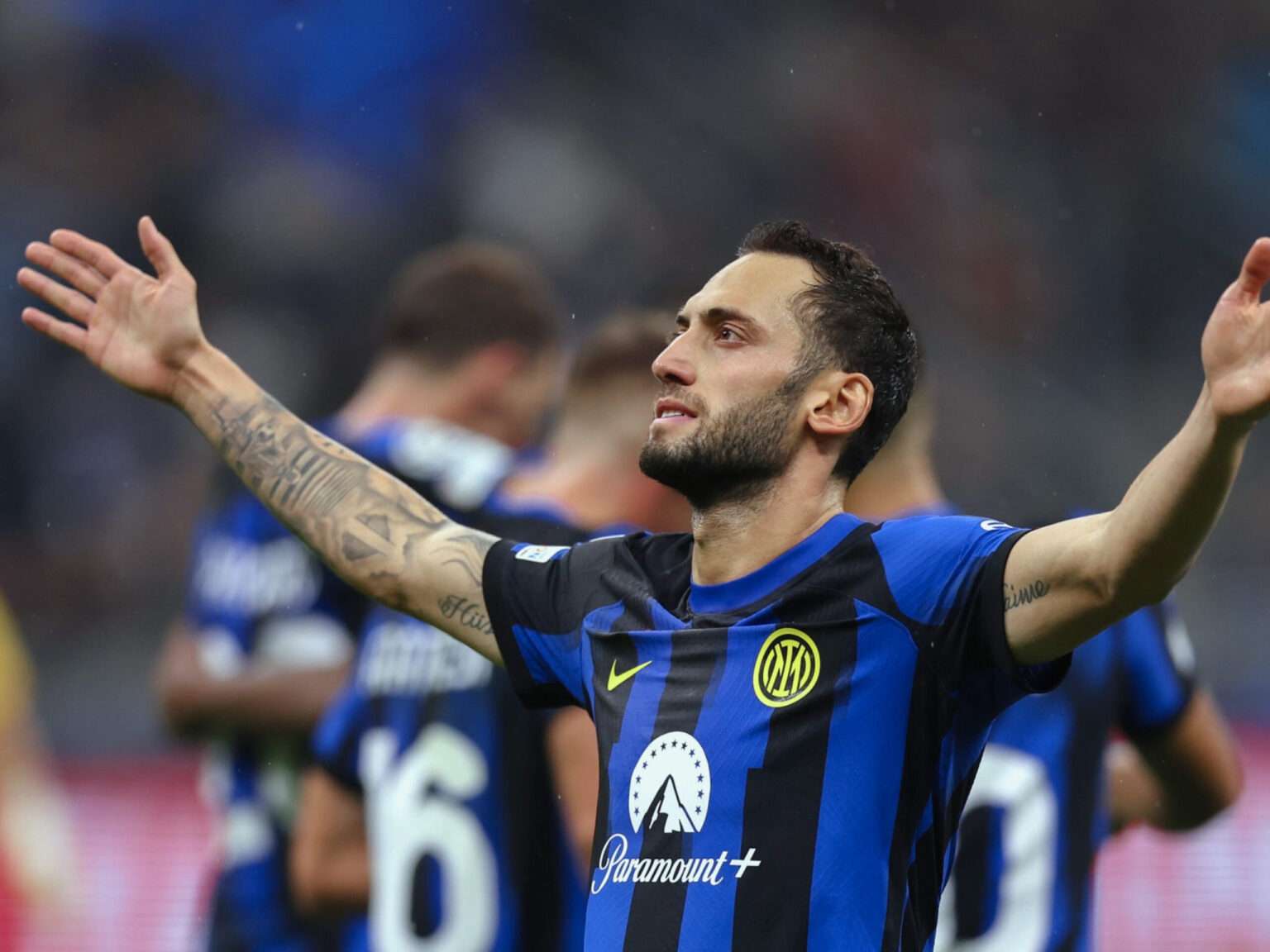 inter hakan calhanoglu milan