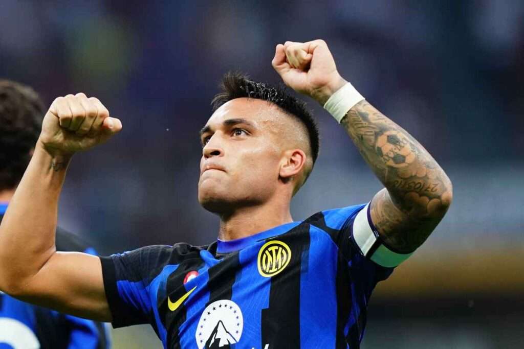 Inter Lautaro Martinez tifosi