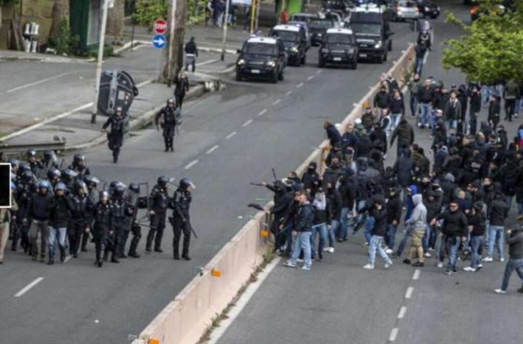 Hellas Verona Napoli tifosi polizia daspo