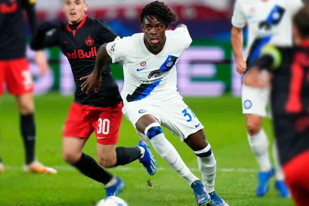 Inter Cagliari Yann Bisseck