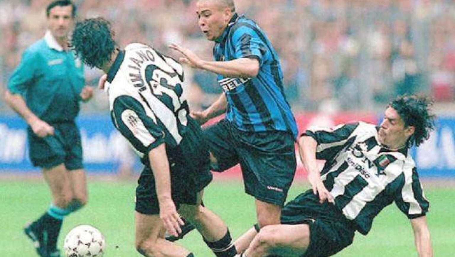 Verso Inter-Juventus, parla Ceccarini: Iuliano-Ronaldo? Fallo in attacco… inter juventus iuliano ronaldo ceccarini