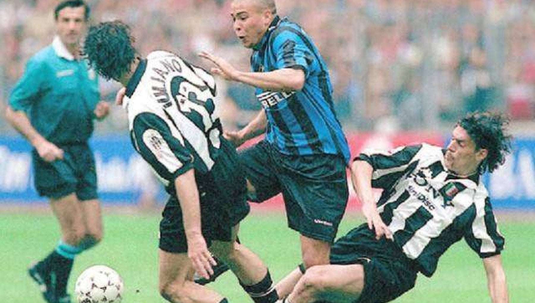 inter juventus iuliano ronaldo ceccarini
