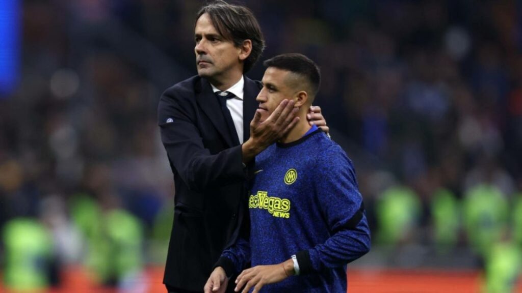 Verso Inter-Napoli, Simone Inzaghi pensa di far giocare Sanchez. Le ultime Inter Napoli Inzaghi Sanchez