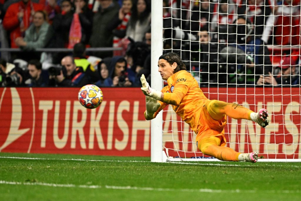 Social Inter Yann Sommer