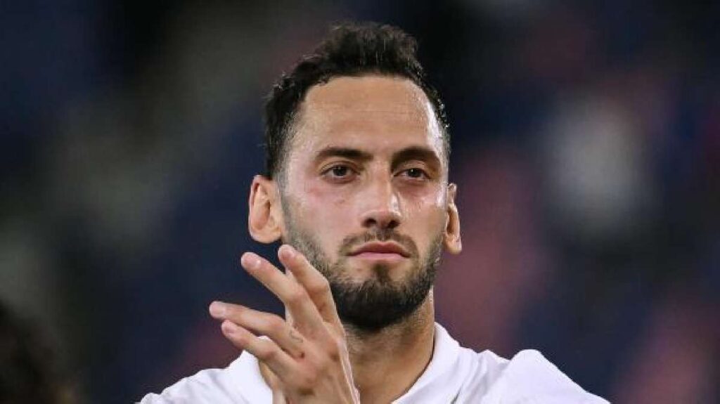 Inter Hakan Calhanoglu Marotta