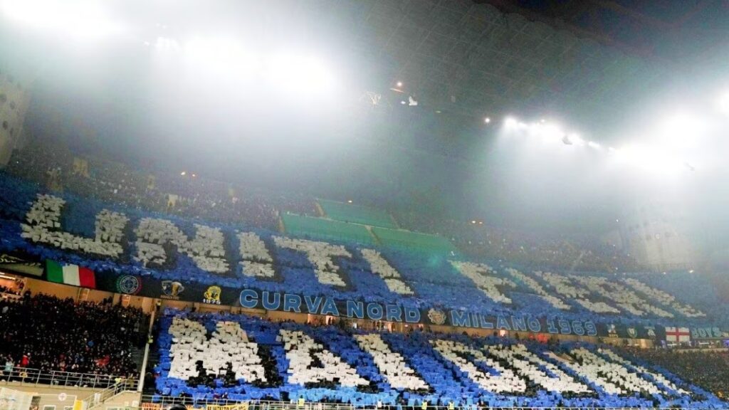 ivan luraschi curva nord striscione juventus