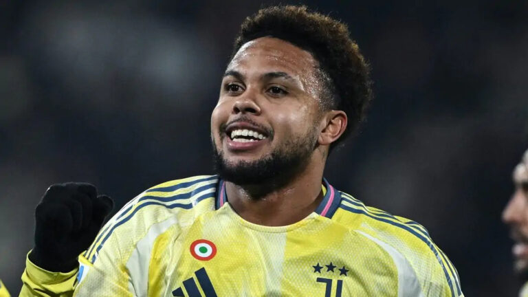FOTO – Juventus, rigore negato al Monza per fallo di mano di McKennie: ma non si chiamava Marotta League?