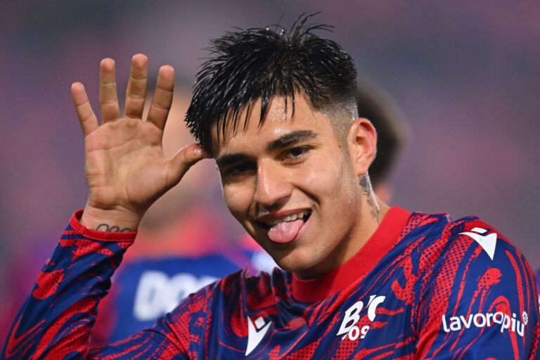 Calciomercato Inter, il dopo Arnautovic ha un nome: Santiago Castro, il piano di Ausilio e Marotta Castro Ausilio Marotta calciomercato Inter Arnautovic