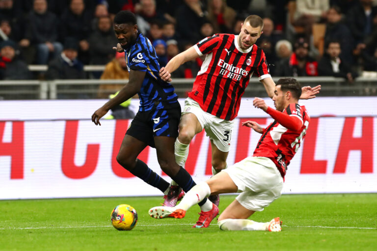 Milan-Inter, i vertici arbitrali sorprendono tutti: Pavlovic-Thuram? Giusto non dare il rigore. Il motivo Milan Inter Thuram Var