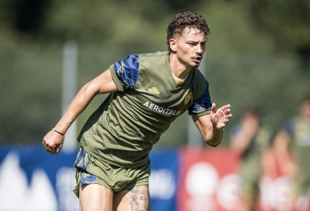 Calciomercato, l’Inter segue interessata il caso Sebastiano Esposito